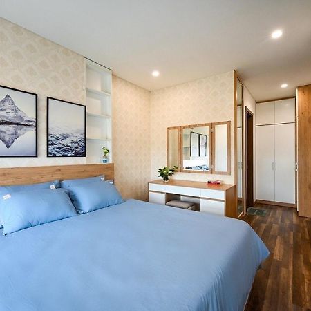 Qhome Dlux 2Pn Ho Chi Minh City Bagian luar foto