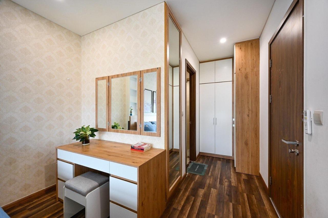 Qhome Dlux 2Pn Ho Chi Minh City Bagian luar foto