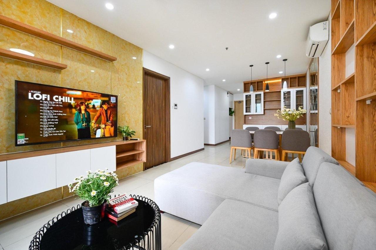 Qhome Dlux 2Pn Ho Chi Minh City Bagian luar foto