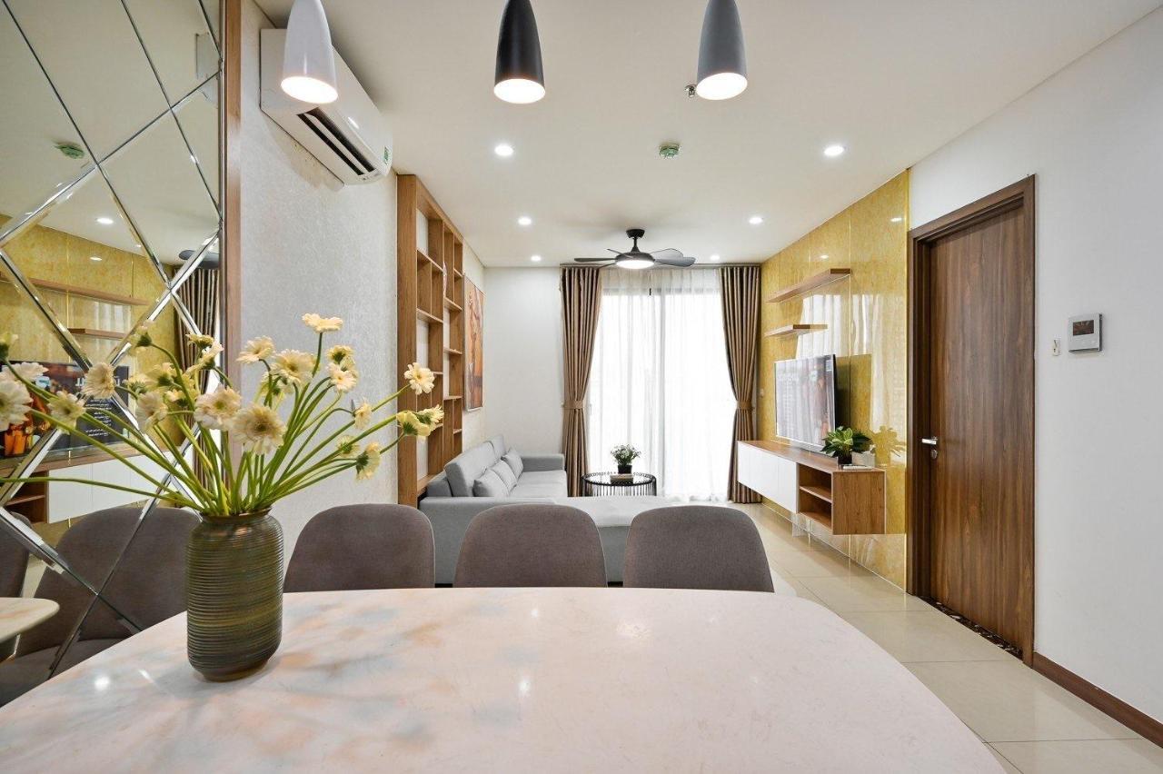 Qhome Dlux 2Pn Ho Chi Minh City Bagian luar foto