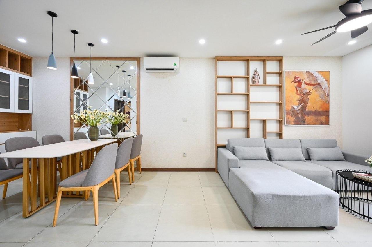 Qhome Dlux 2Pn Ho Chi Minh City Bagian luar foto