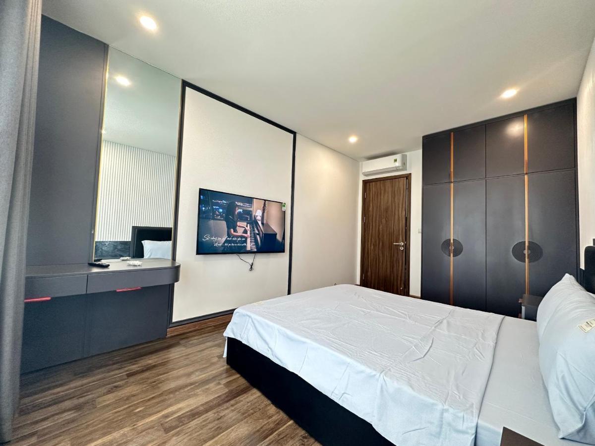 Qhome Dlux 2Pn Ho Chi Minh City Bagian luar foto