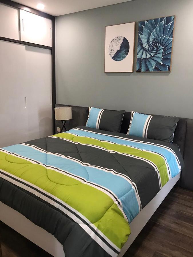 Qhome Dlux 2Pn Ho Chi Minh City Bagian luar foto
