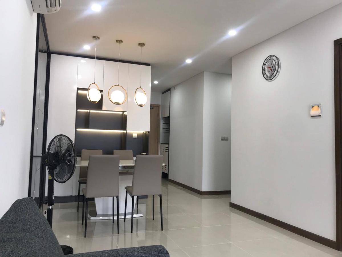 Qhome Dlux 2Pn Ho Chi Minh City Bagian luar foto