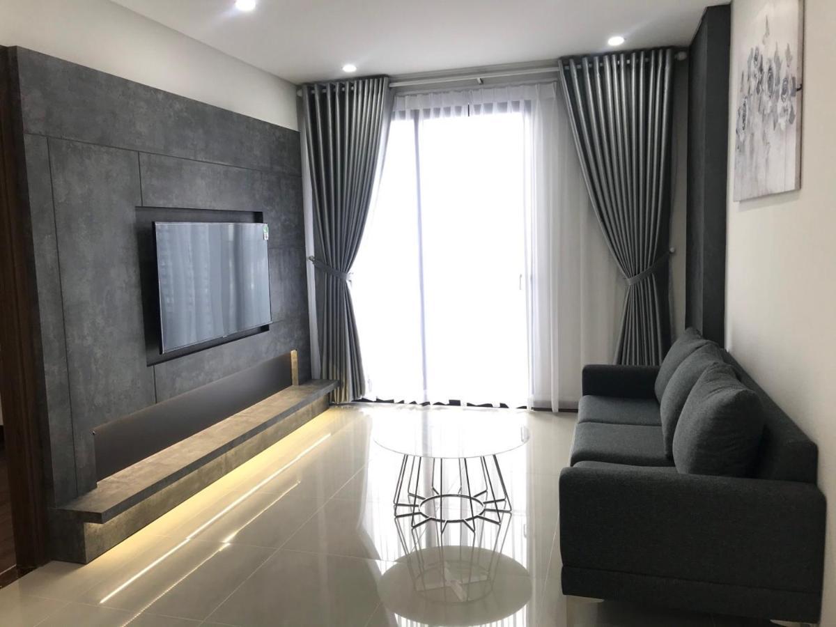 Qhome Dlux 2Pn Ho Chi Minh City Bagian luar foto