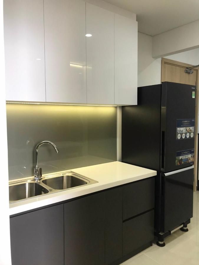 Qhome Dlux 2Pn Ho Chi Minh City Bagian luar foto